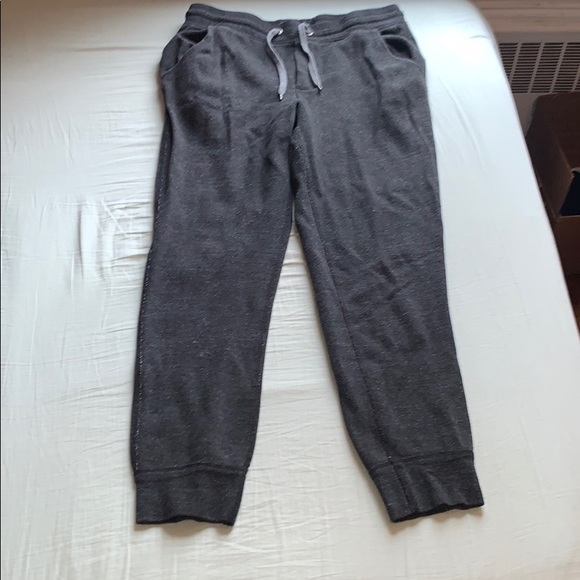 American Eagle Jogger Sweatpants - Picture 1 of 3